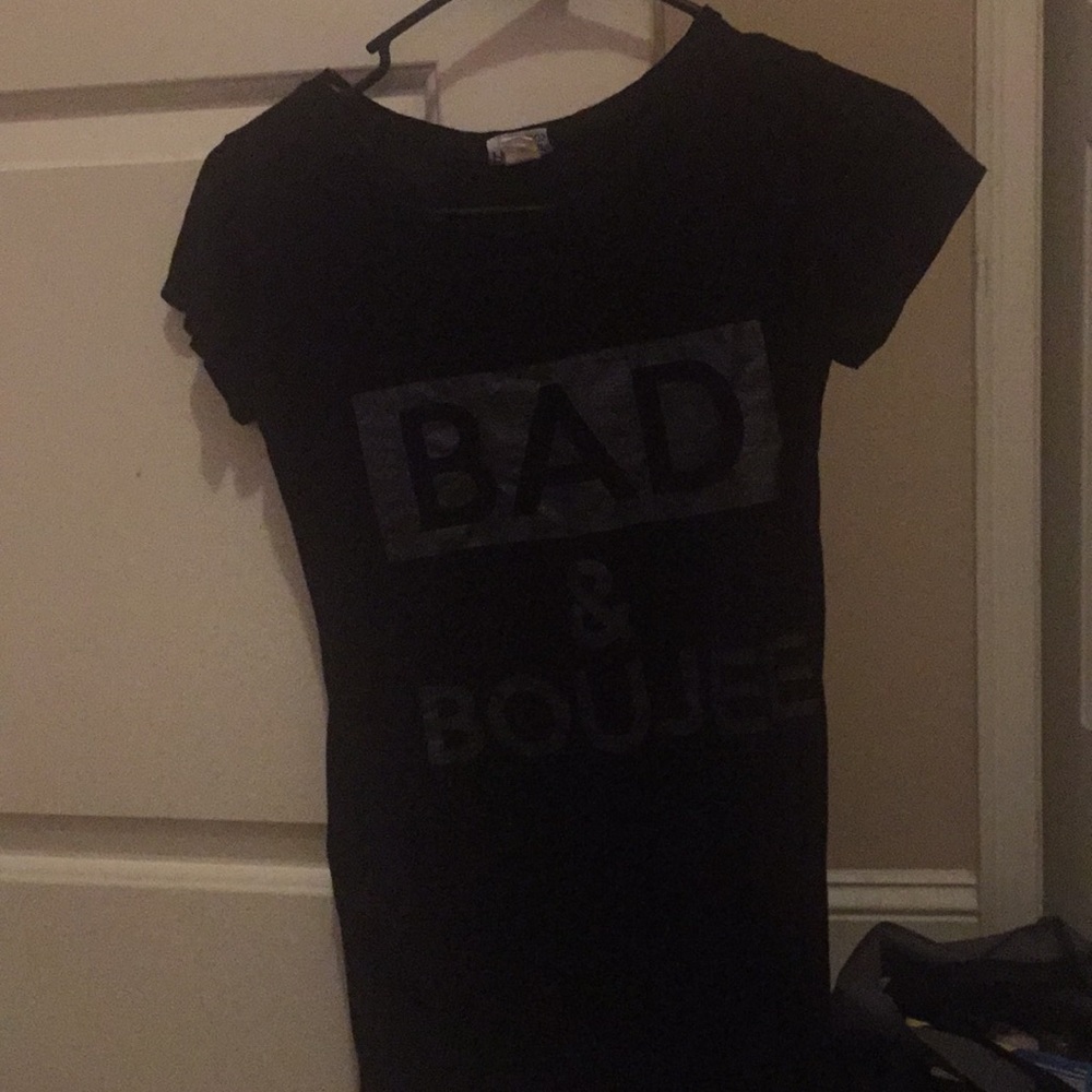 T-shirtl